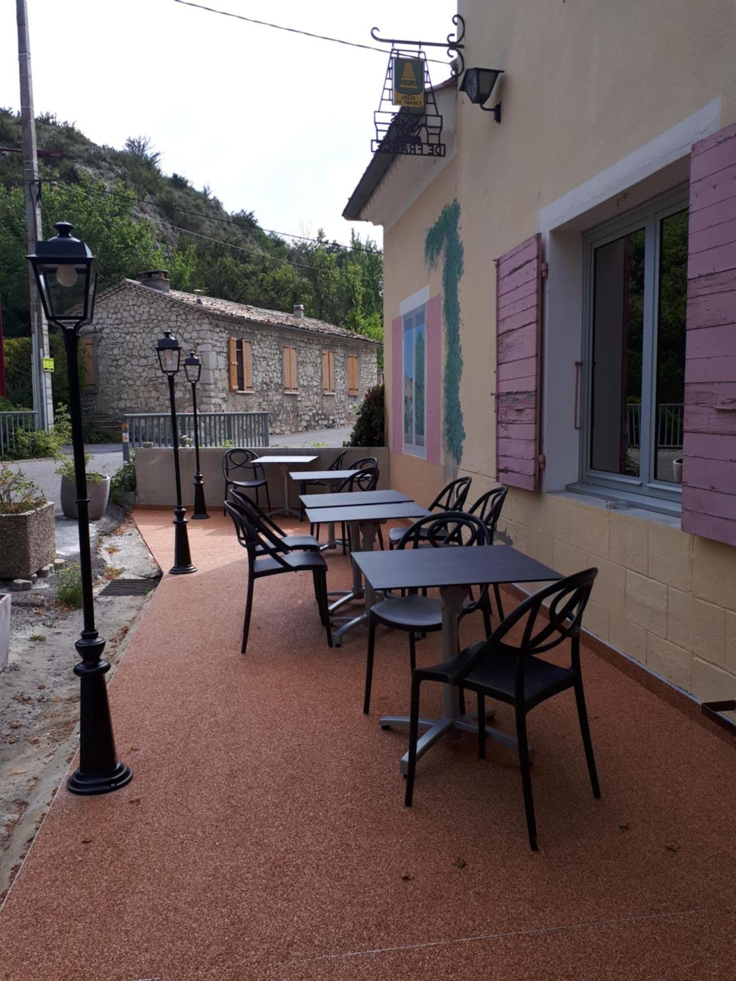Logis Hotel Le Ceans Orpierre Ngoại thất bức ảnh